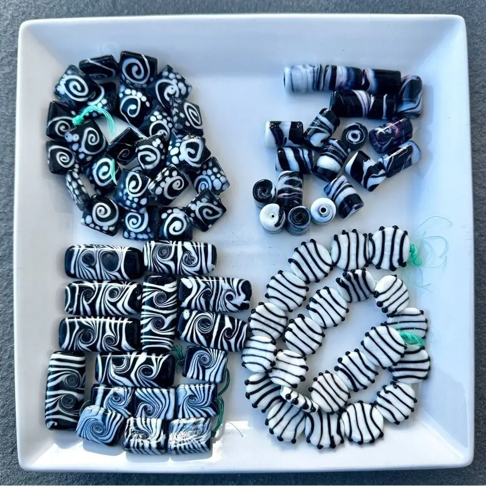 Handmade Black White Glass Bead Lot Artisan Lampwork Collection Jewelry Making